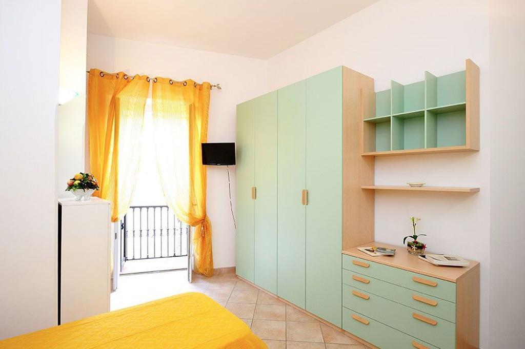 La Piazzetta Hotel Amalfi Szoba fotó