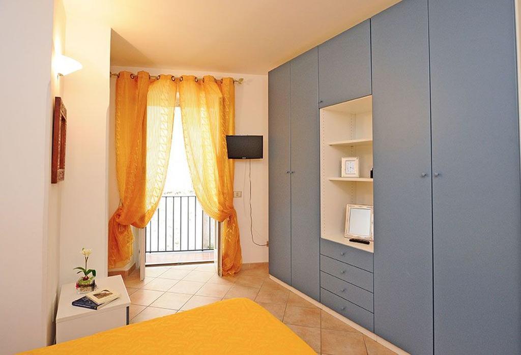 La Piazzetta Hotel Amalfi Szoba fotó